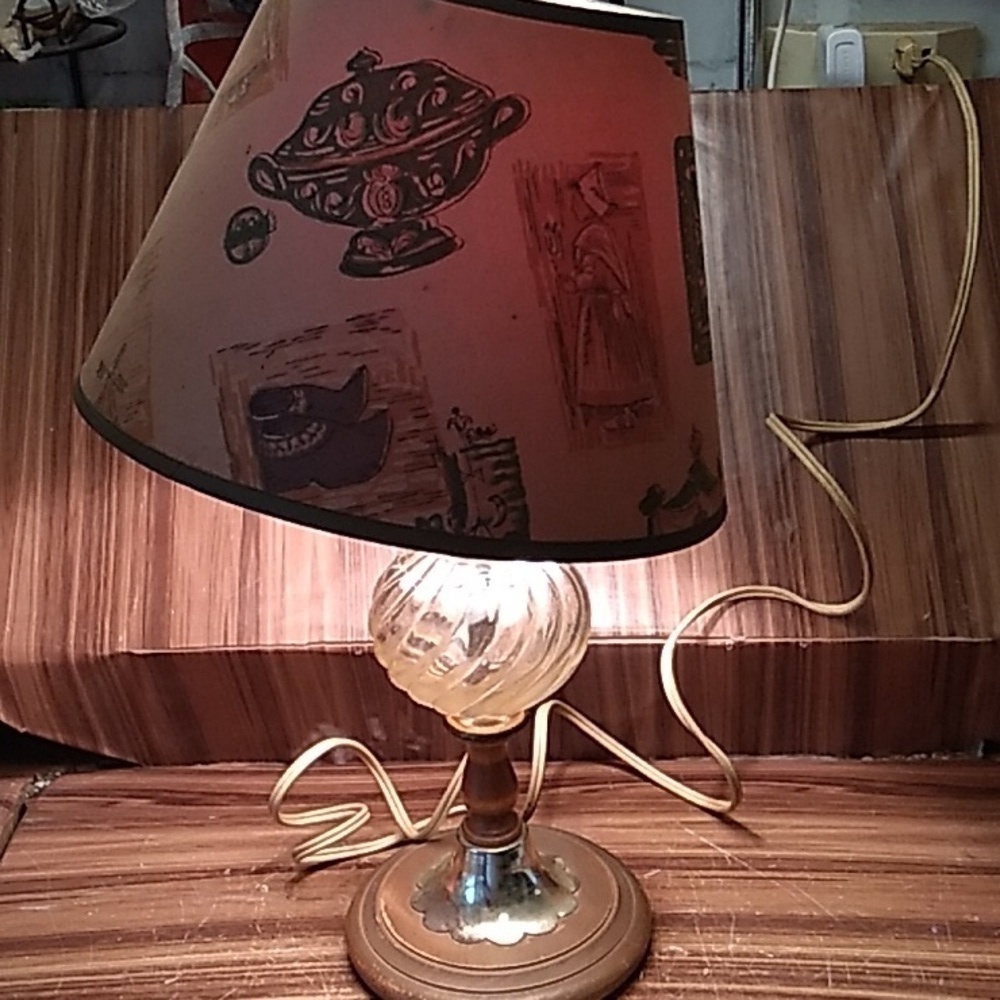Vintage mcm farmhouse wooden swirl glass globe desk table lamp tested